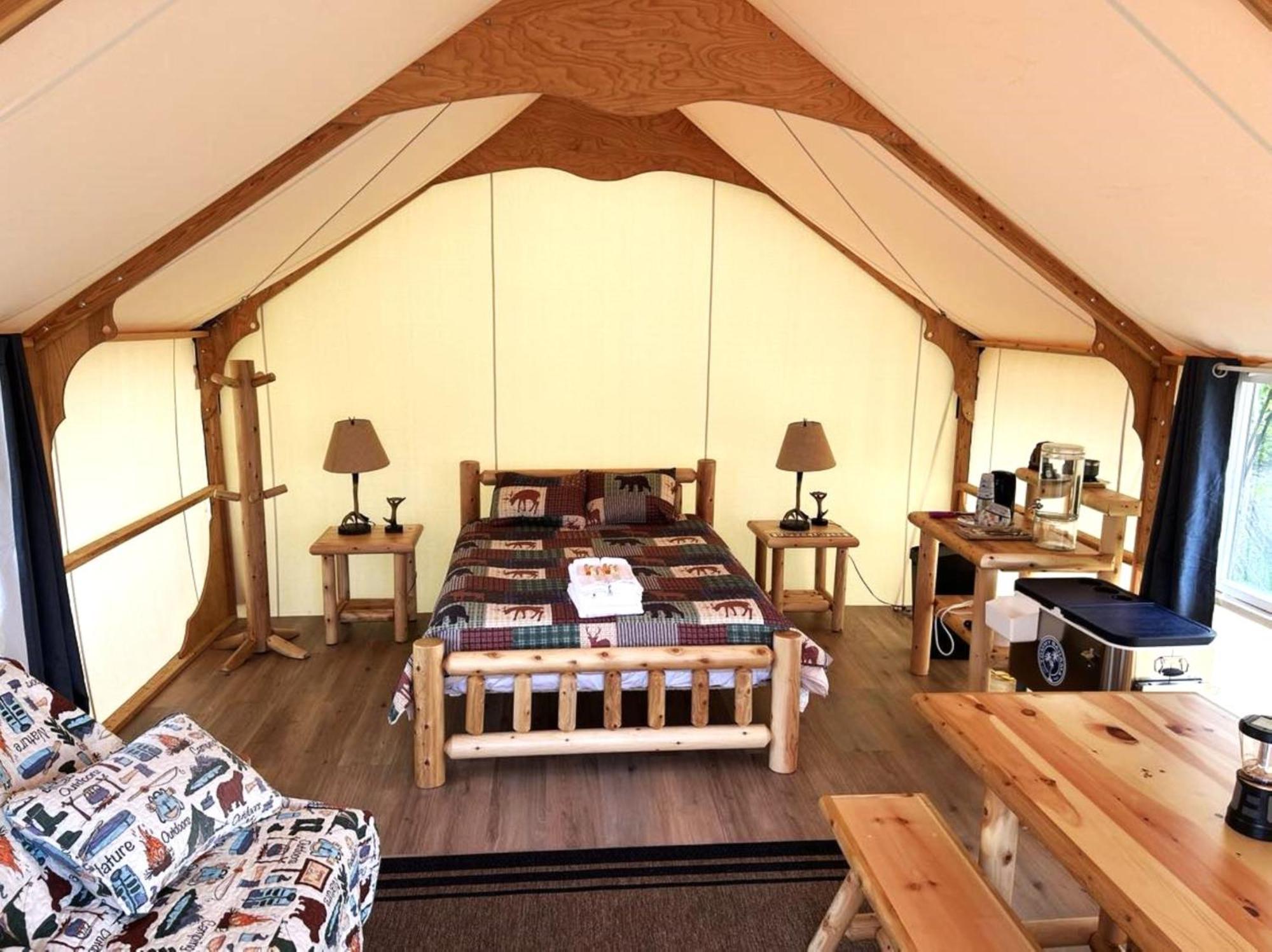 Howling Wolf Resort Seward Buitenkant foto